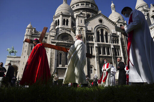 APTOPIX Virus Outbreak France Easter